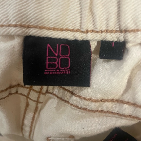 Women's Cream Jeans - Picture 5 of 5